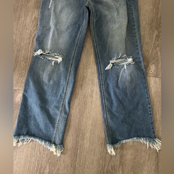 NWT high rise straight fit jeans - Picture 6 of 10